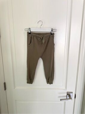 Makemake Organics Sage Green Ribbed Harem Joggers Pants size 5-6 Kids 5T 6